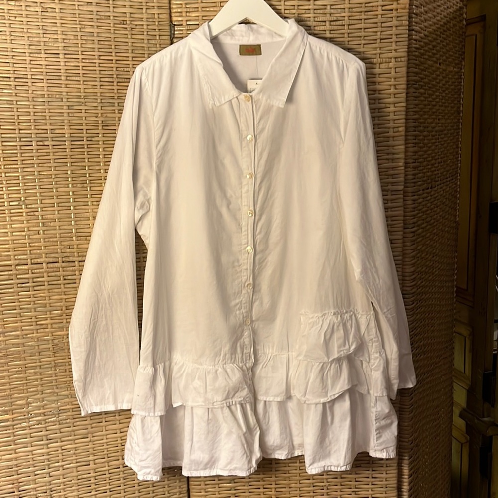 Tulip White Ruffled embellishment button up blouse size XL NWT, NWB